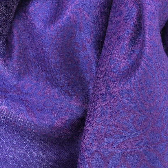 Pashmina Deep Purple Wrap - Picture 4 of 5